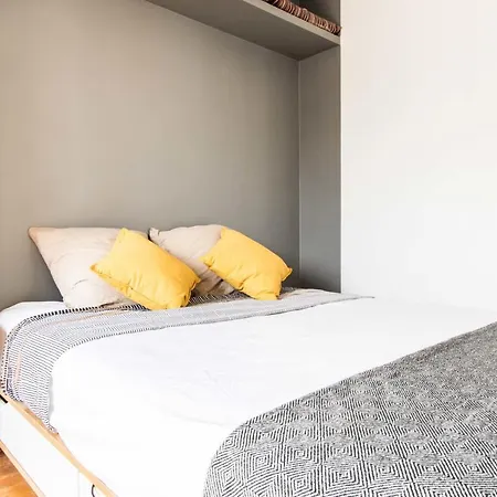Beautiful Bright Studio Near The Place Des Vosges Appartamento