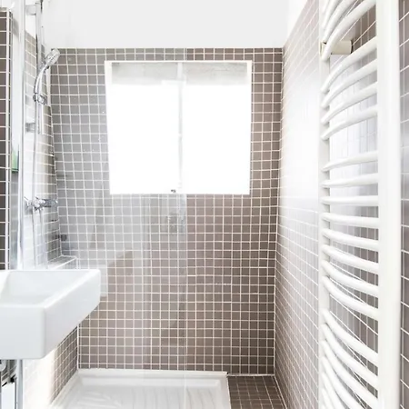 Beautiful Bright Studio Near The Place Des Vosges *