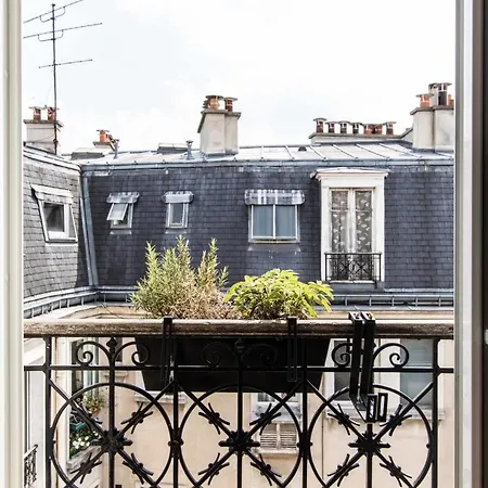 Beautiful Bright Studio Near The Place Des Vosges *